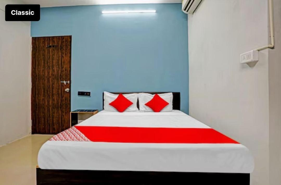 Hotel Welcome, Vip Road Vesu สุรัต ภายนอก รูปภาพ
